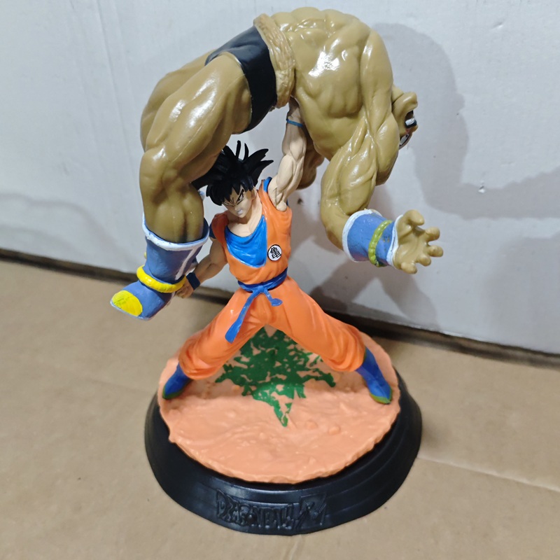Dragon Ball Z Goku Carrying Na - Vintage Collectible Figurines ulasan dan harga
