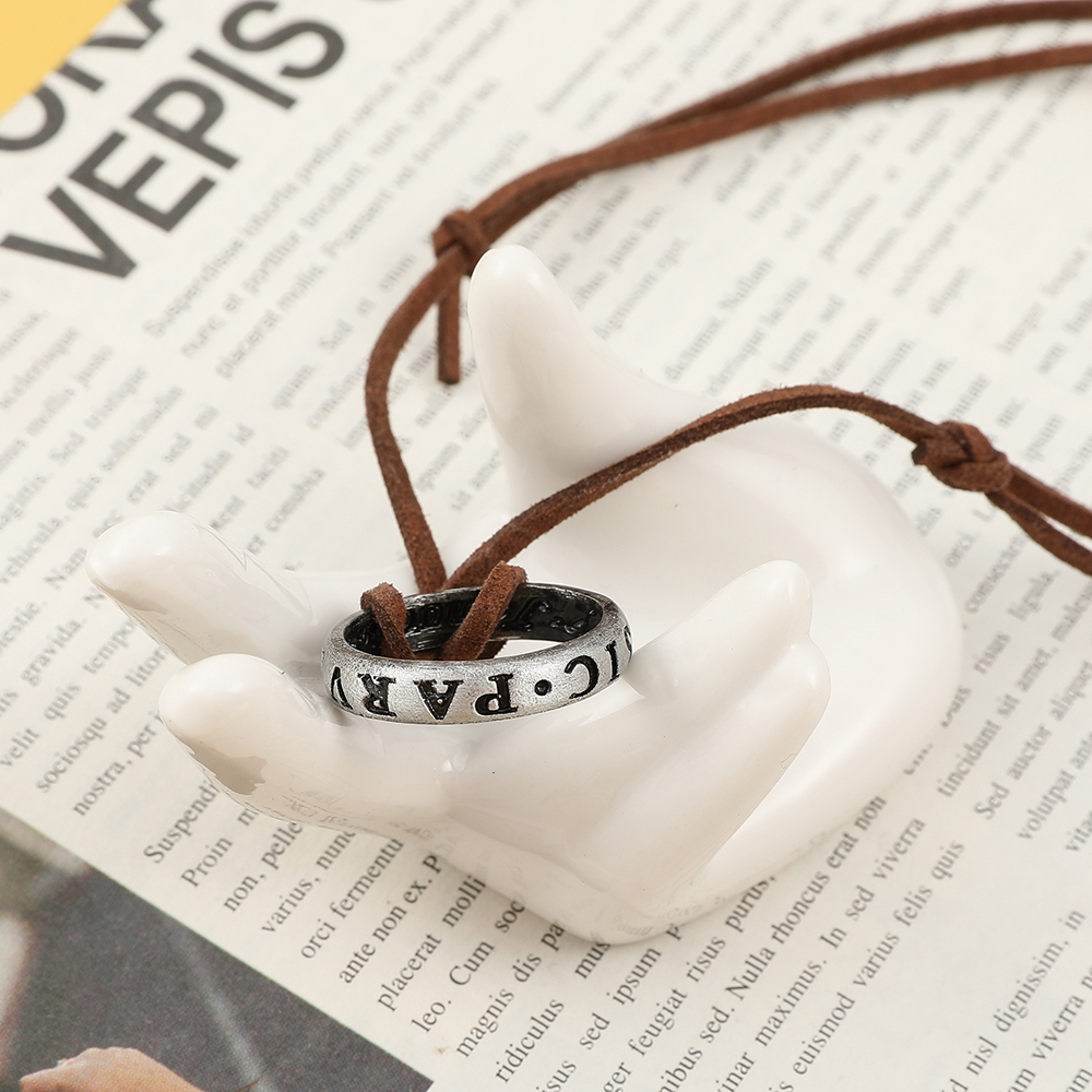 Game Anime Leather Chain Ring  - Vintage Item ulasan dan harga